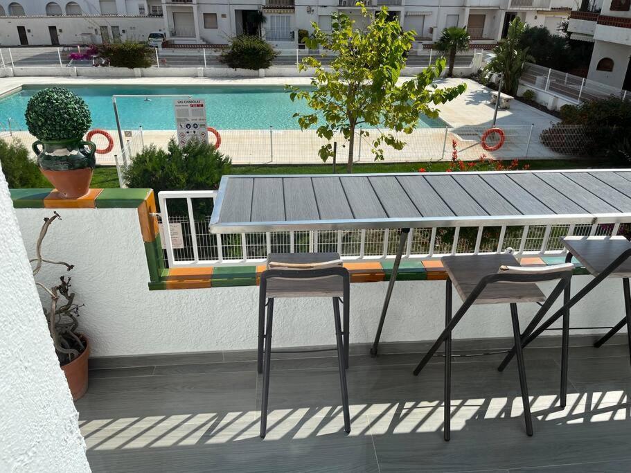Le Canola Empuriabrava Port - 45M2 - Vue Piscine - Plage Centrale 500M- Parking Prive Gratuit Extérieur photo